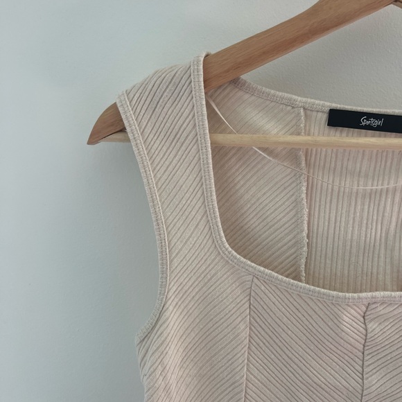 Square Neck Tank - Picture 2 of 5